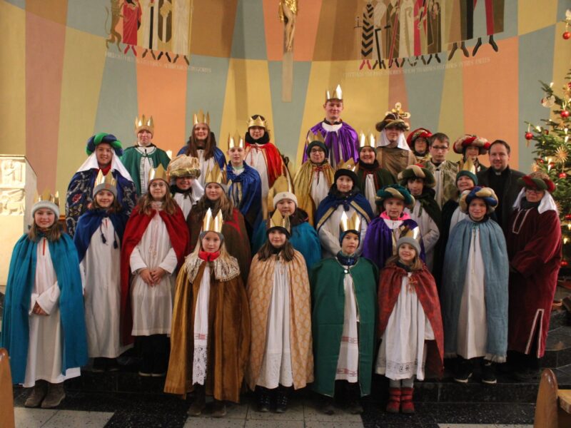 Sternsinger unterwegs in Mainburg